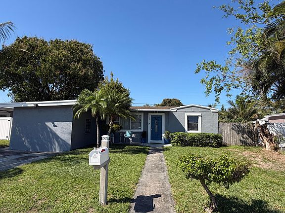 4th image of 729 Cherry Road