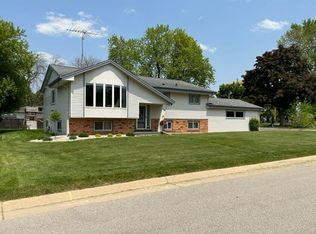 204 James St, Watertown, WI 53098
