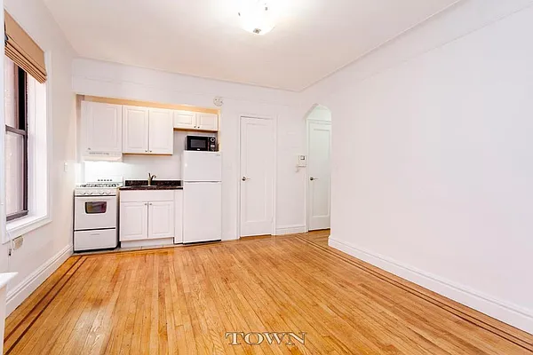 Rented by Town Residential | media 7