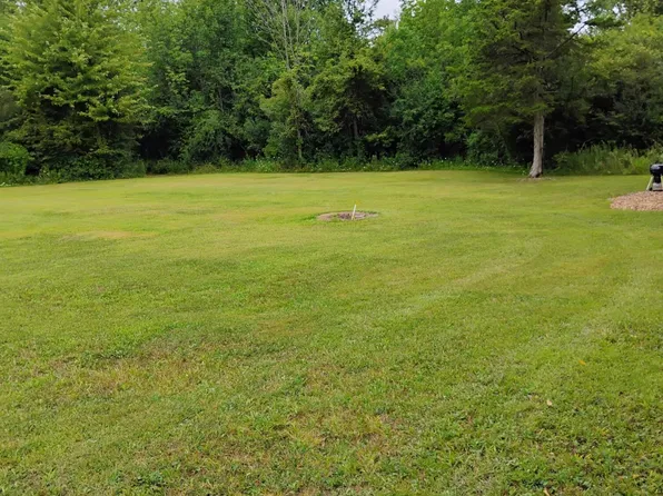 Saint Pierre St, Flat Rock, MI 48134