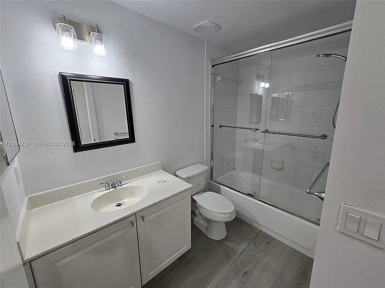 331 River Bluff Ln — Photo 12