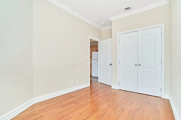 Rented by Compass | media 13