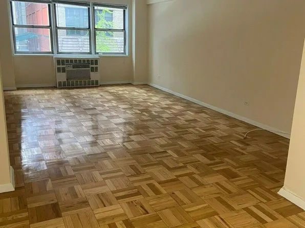 321 E 45th St APT 5G, Manhattan, NY 10017