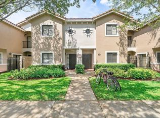 22811 SW 88th Pl #9, Miami, FL 33190