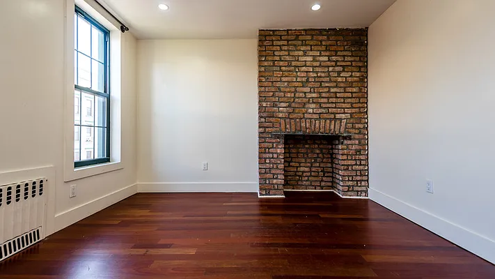 Rented by Nooklyn NYC LLC | media 24