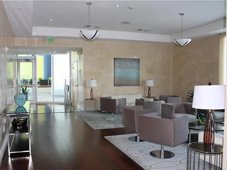 185 SW 7th St #3600 — Photo 23
