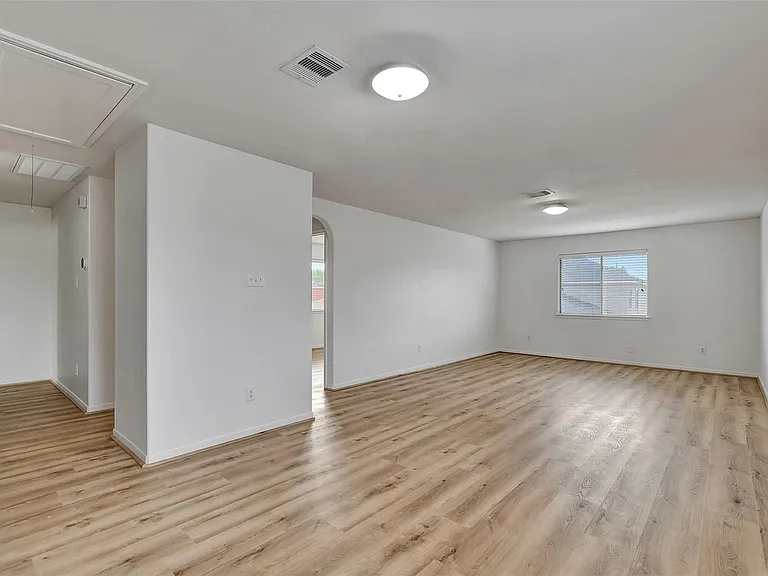 4423 Garden Ridge Ct — Photo 20