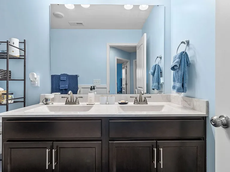 50 Basswood Ct — Photo 29