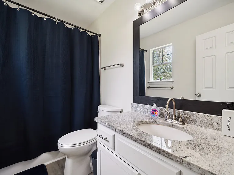 5404 Midvale Ter — Photo 10