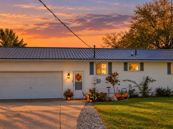 4411 Kim Dr, Hillsdale, MI 49242