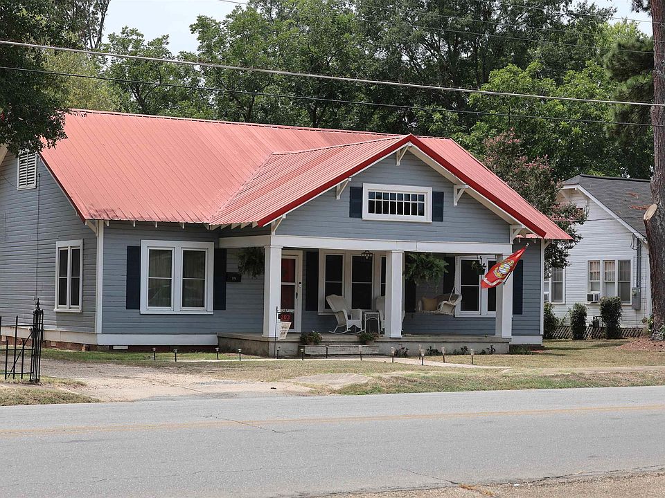 1st image of 303 W Pine St
