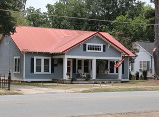 303 W Pine St, Warren, AR 71671