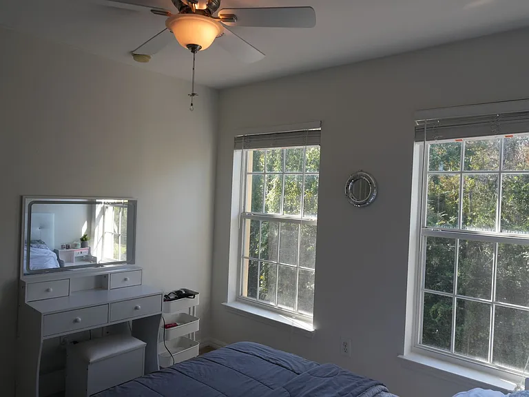 1004 Waterside Dr — Photo 45