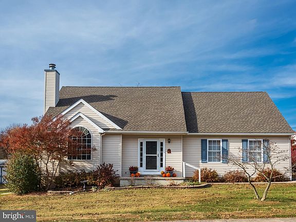 2nd image of 202 McLeod Dr