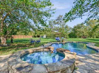 224 E Holiday St, Pilot Point, TX 76258