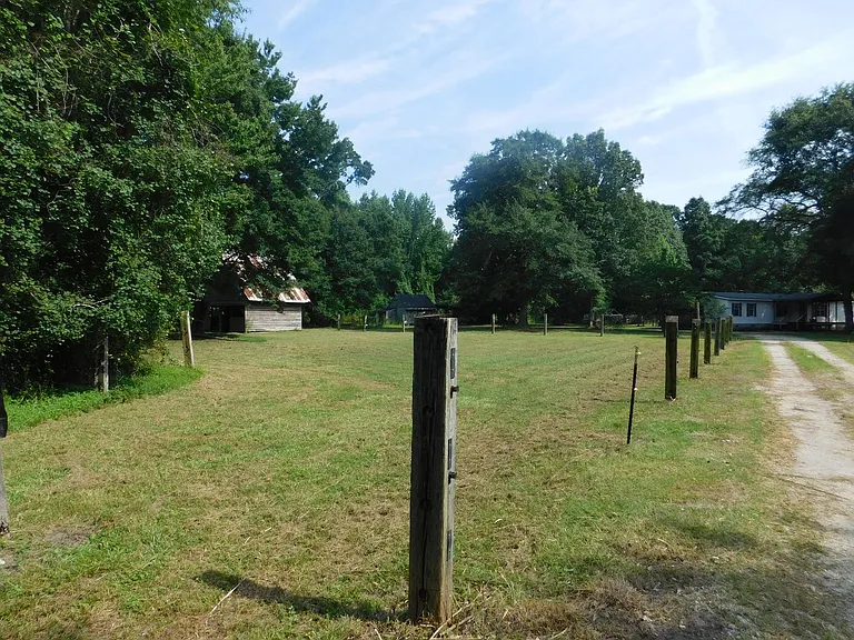 900 Loftin Farm Rd — Photo 3