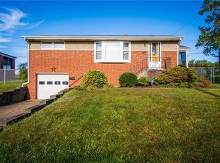 210 Skyport Rd, West Mifflin, PA 15122