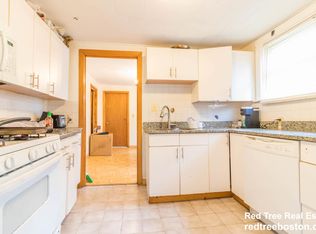 13 Flint St, Somerville, MA 02145