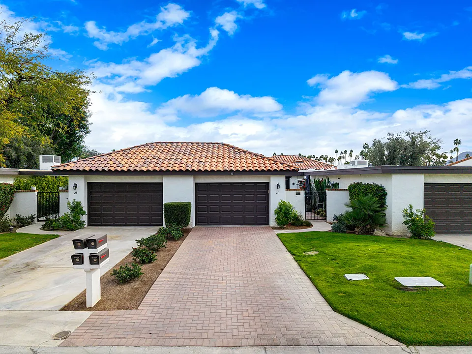 21 Toledo Dr