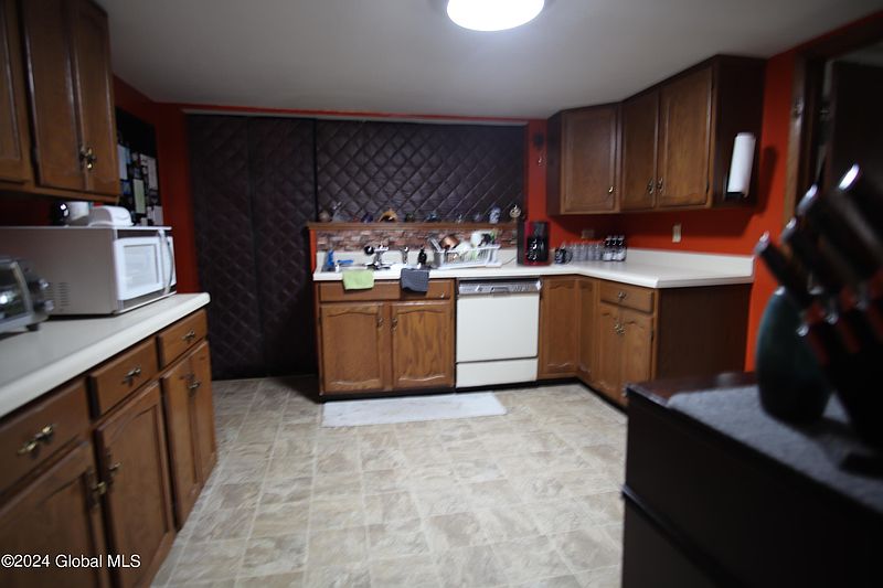 5th image of 719 6th Avenue