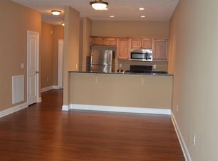 301 Walnut Creek Dr, Bowling Green, KY 42101