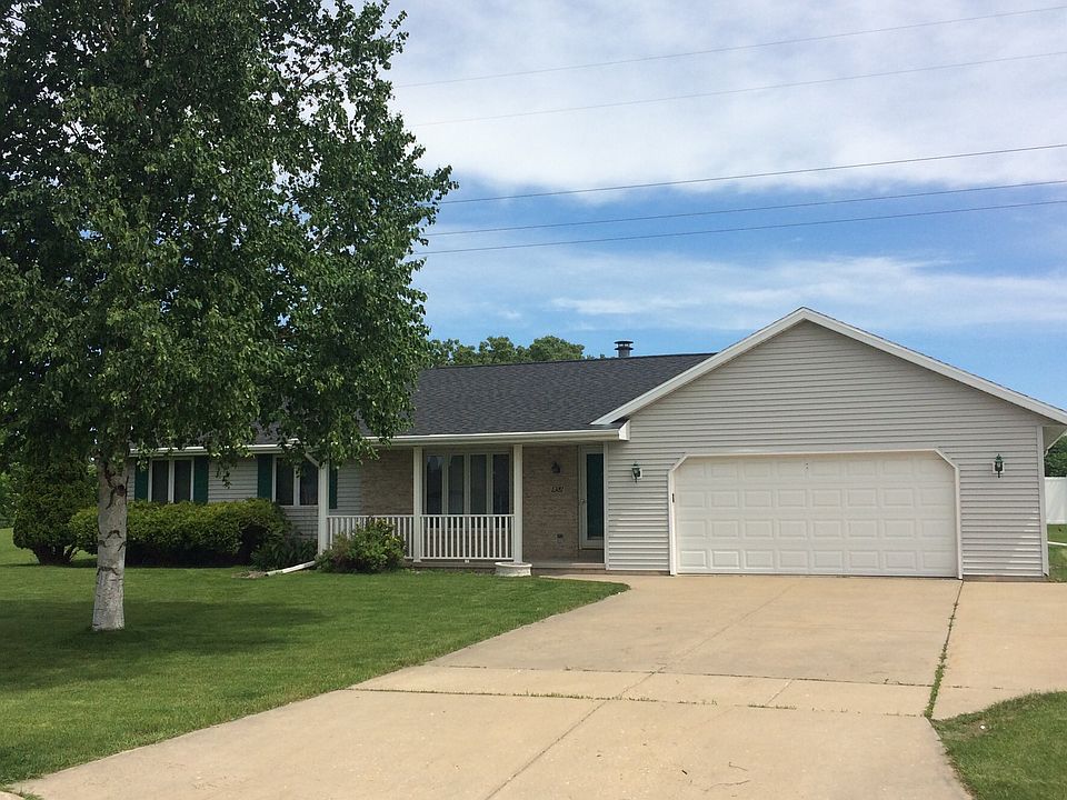 1st image of 1381 Lynwood Ln