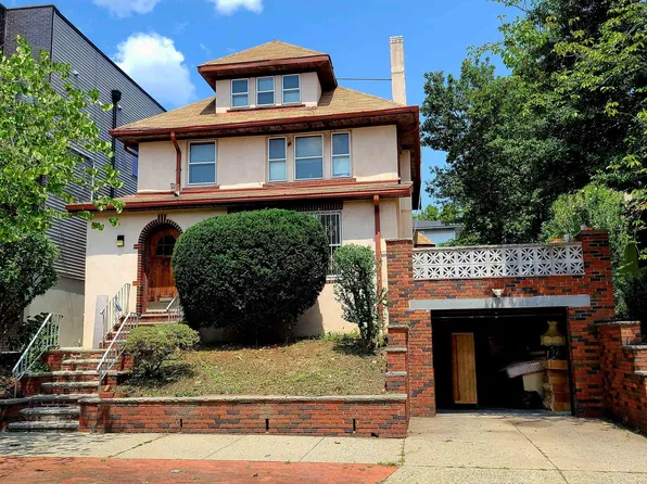 12 75th St, North Bergen, NJ 07047