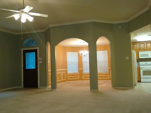 5th image of 18623 Polo Meadow Dr