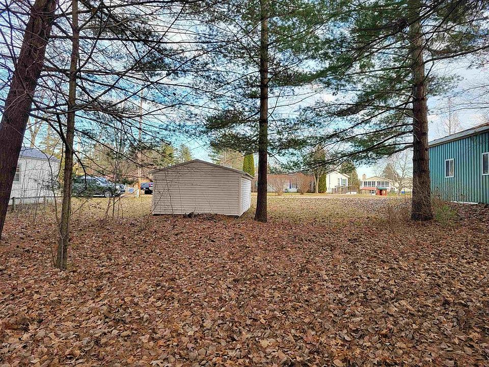 1st image of 5302 Deer Ct