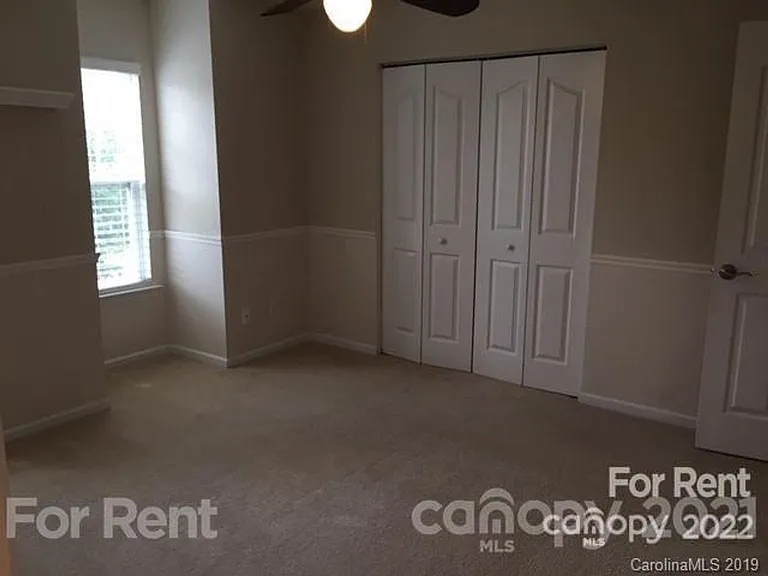 17418 Westmill Ln — Photo 18