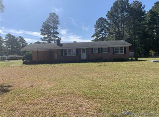 564 Bollinger Ave, Lumberton, NC 28360
