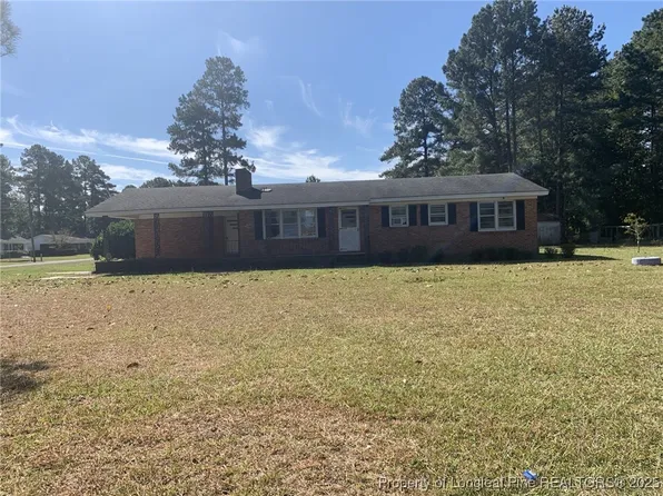564 Bollinger Ave, Lumberton, NC 28360