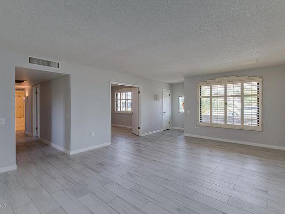 3rd image of 12426 W Sonnet Dr