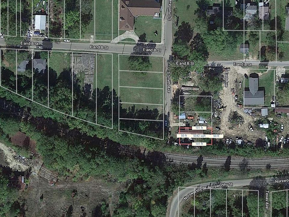 2nd image of 832 S Smith Ave