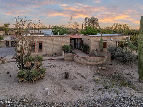 4th image of 10760 E Placita Los Reyes