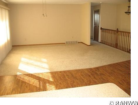 4th image of S12 Hwy V
