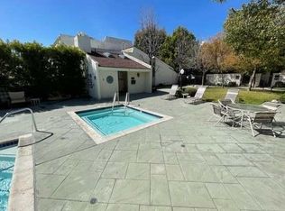 6263 Randi Ave, Los Angeles, CA 91367