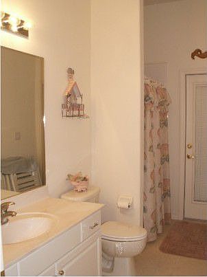 5th image of 2116 Berkley Way