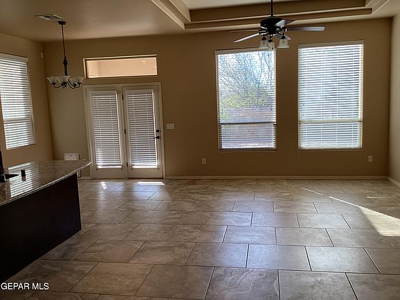 4th image of 5511 Grove Dr
