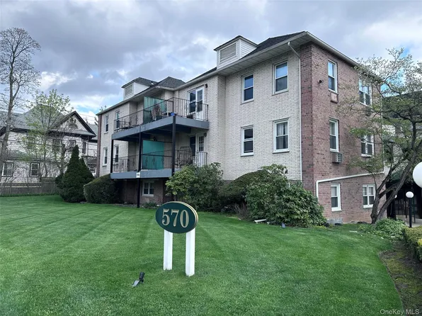 570 Broadway #A3, Lynbrook, NY 11563