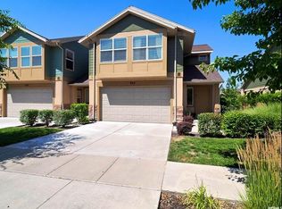 843 N Spring Pond Dr, Farmington, UT 84025