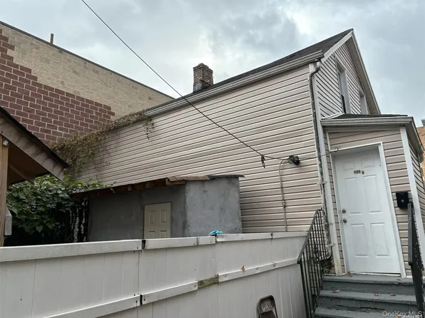 686 E 223rd Street #B, Bronx, NY 10466