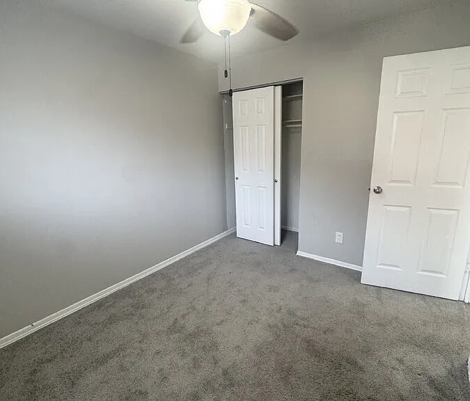 10952 Saxonhall Dr #2 — Photo 15