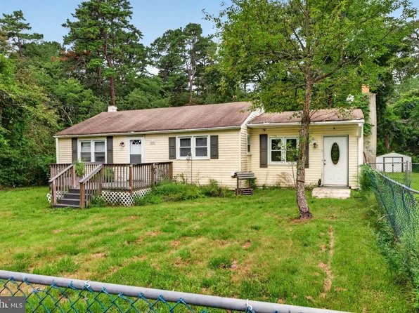 525 Larch Ave, Browns Mills, NJ 08015