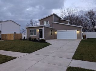 25 Bert Rd, Cheektowaga, NY 14225