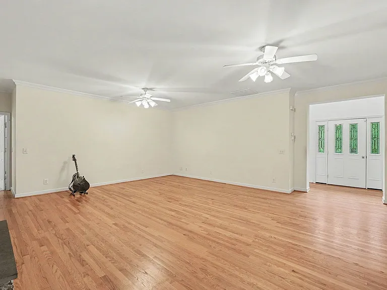 10 Piper Pl — Photo 11