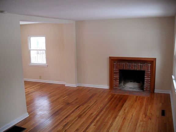 2nd image of 4905 Elks Dr