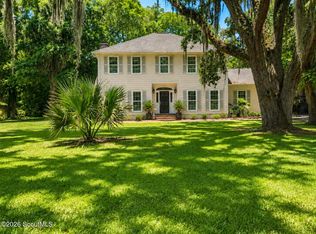 101 Settlers Rd, Saint Simons Island, GA 31522
