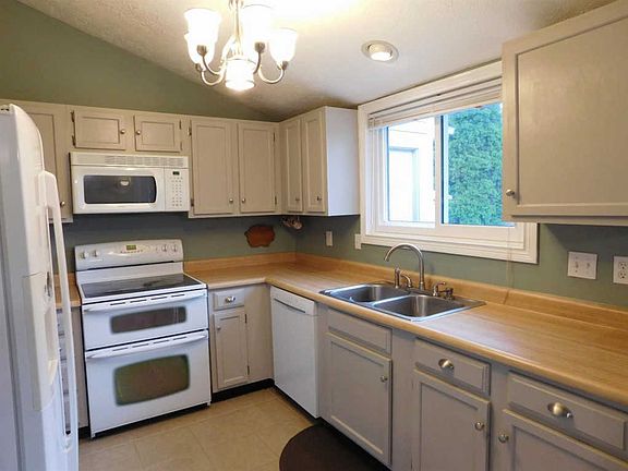 5th image of 8146 Pepperwood Dr