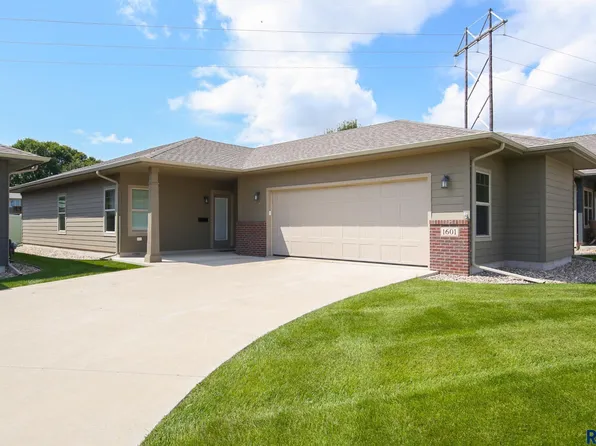 1601 S Foss Ave, Sioux Falls, SD 57110